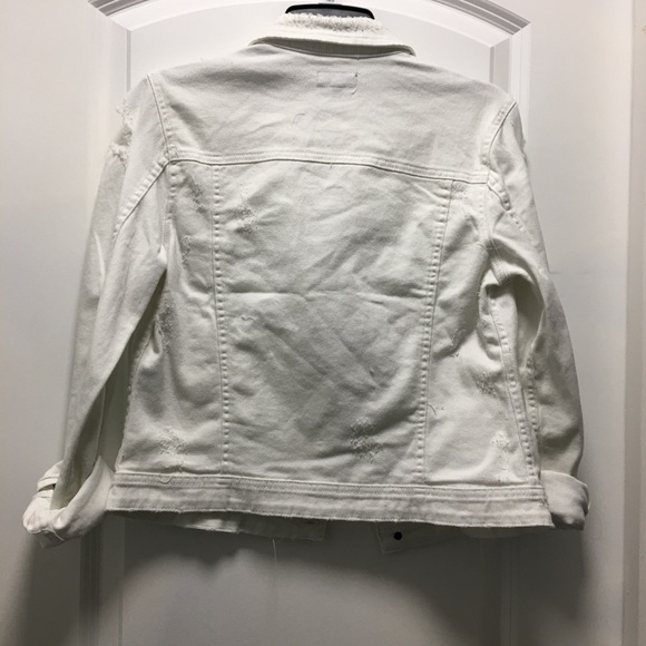 Tractr white jean jacket distressed, NWT - Picture 4 of 4